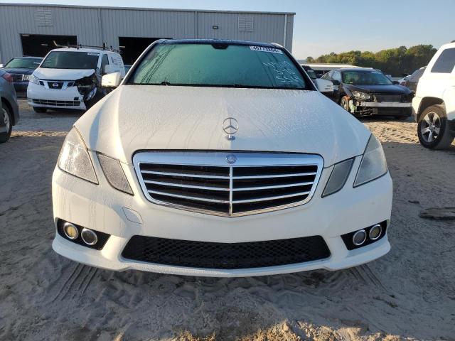 WDDHF7CB7AA175564 - 2010 MERCEDES-BENZ E 550 WHITE photo 5