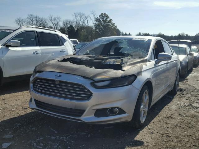 3FA6P0HR9DR105558 - 2013 FORD FUSION SE  photo 2