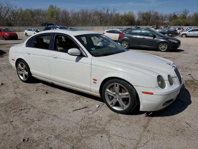 SAJWA03C161N56853 - 2006 JAGUAR S-TYPE R WHITE photo 4