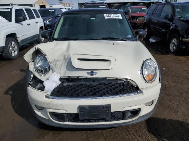 WMWSV3C52DT395660 - 2013 MINI COOPER S WHITE photo 5