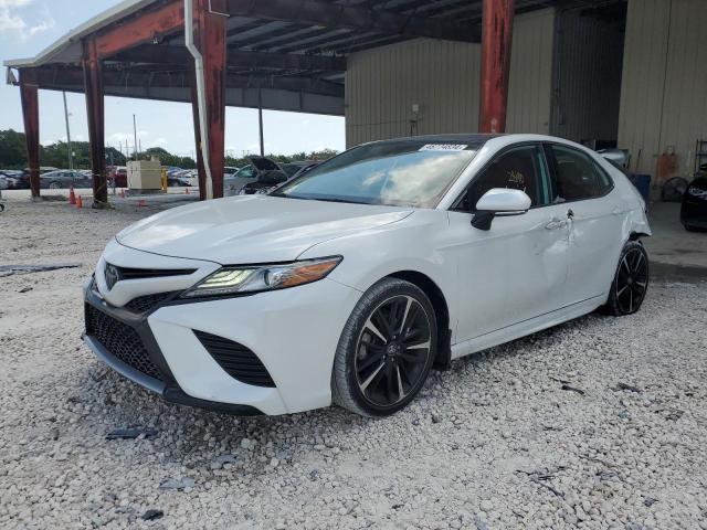 2019 TOYOTA CAMRY XSE, 