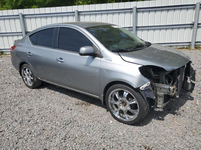 3N1CN7AP6DL823613 - 2013 NISSAN VERSA S GRAY photo 4