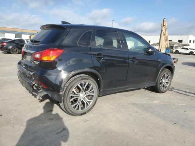 JA4AP3AU4JZ004496 - 2018 MITSUBISHI OUTLANDER ES BLACK photo 3