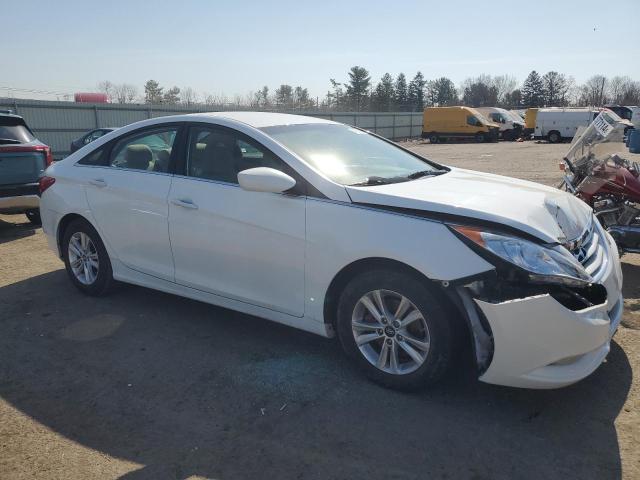 5NPEB4ACXDH711830 - 2013 HYUNDAI SONATA GLS WHITE photo 4