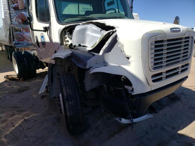 1FUBC5DL04DN49321 - 2004 FREIGHTLINER M2 112 MEDIUM DUTY WHITE photo 9