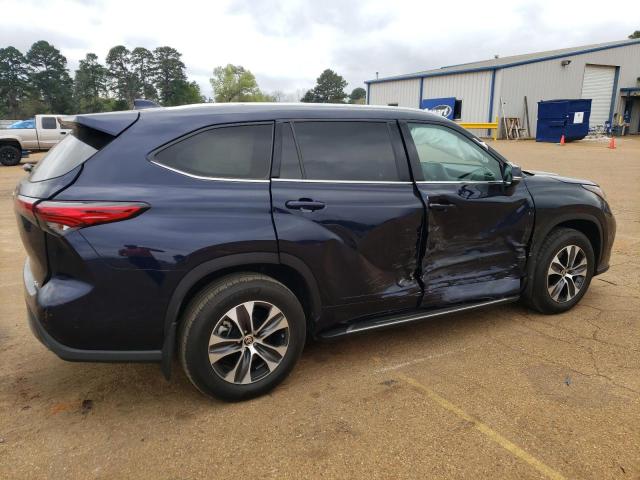 5TDGZRAH2LS000290 - 2020 TOYOTA HIGHLANDER XLE BLUE photo 3