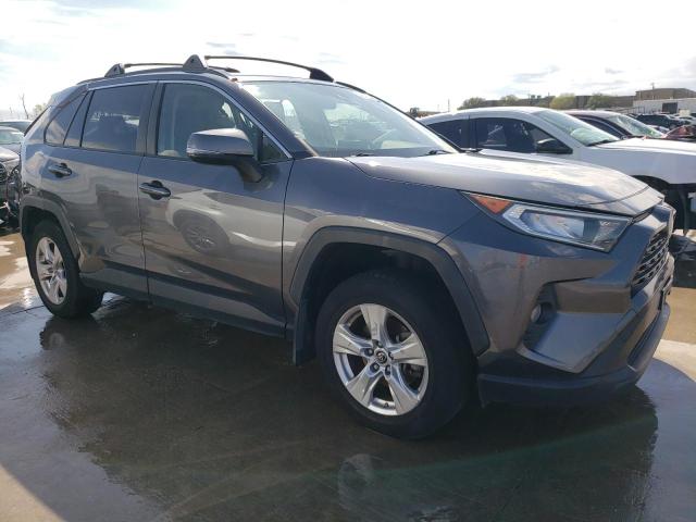 JTMW1RFV6KD510797 - 2019 TOYOTA RAV4 XLE GRAY photo 4