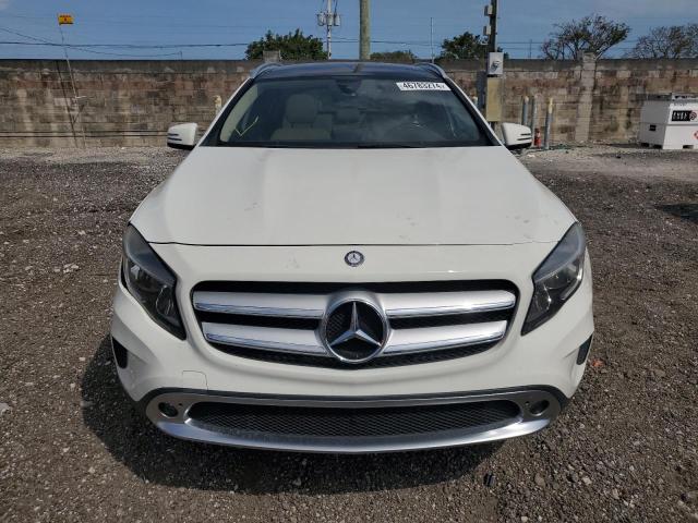 WDCTG4EB5HJ358737 - 2017 MERCEDES-BENZ GLA 250 WHITE photo 5