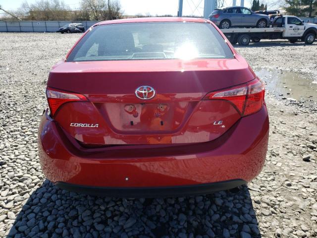 2T1BURHE4JC078483 - 2018 TOYOTA COROLLA L RED photo 6