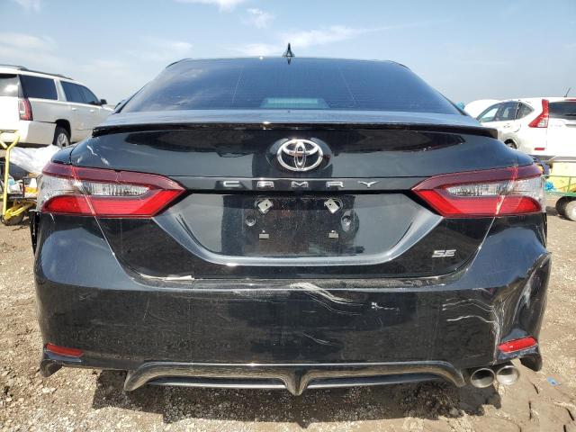 4T1G11AK7RU921795 - 2024 TOYOTA CAMRY SE NIGHT SHADE BLACK photo 6