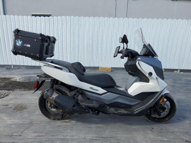 WB40C6304PS910917 - 2023 BMW C 400 GT WHITE photo 1