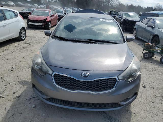 KNAFX4A80F5392892 - 2015 KIA FORTE EX GRAY photo 5