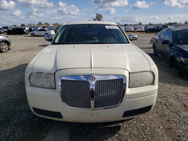 2C3KA43R88H145919 - 2008 CHRYSLER 300 LX WHITE photo 5