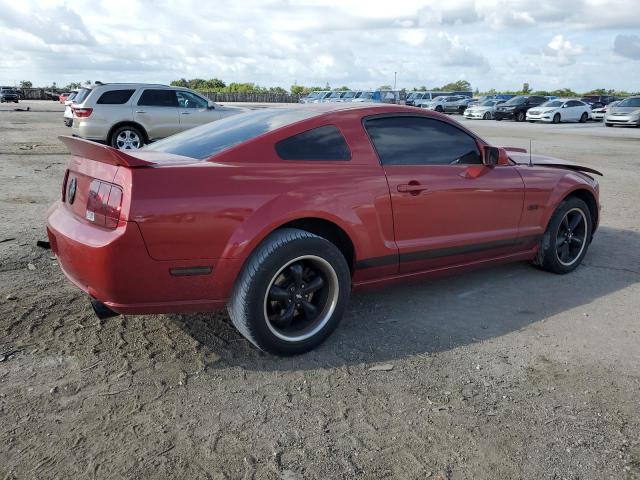 1ZVHT82H585130945 - 2008 FORD MUSTANG GT RED photo 3