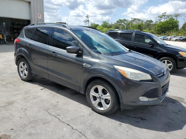 1FMCU0GX7GUB19974 - 2016 FORD ESCAPE SE GRAY photo 4