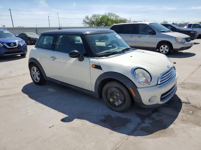 WMWSU3C56BTX97262 - 2011 MINI COOPER WHITE photo 4