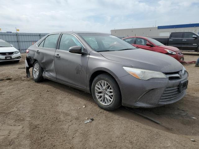 4T1BF1FKXGU229547 - 2016 TOYOTA CAMRY LE GRAY photo 4