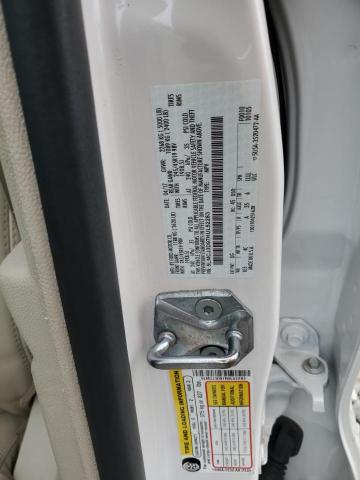 5LMCJ3D97HUL52283 - 2017 LINCOLN MKC RESERVE WHITE photo 13