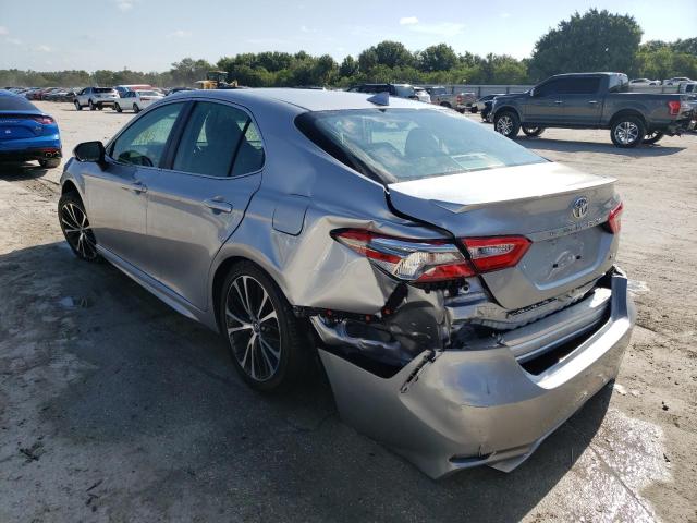 4T1B11HK3KU283096 - 2019 TOYOTA CAMRY L SILVER photo 3