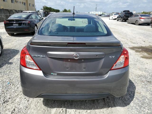 3N1CN7AP8KL824694 - 2019 NISSAN VERSA S GRAY photo 6