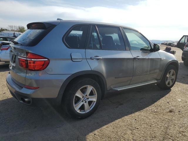 5UXZV4C57BL411502 - 2011 BMW X5 XDRIVE35I SILVER photo 3