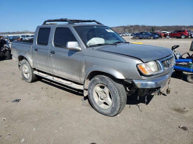 1N6ED27Y3YC382629 - 2000 NISSAN FRONTIER CREW CAB XE SILVER photo 4