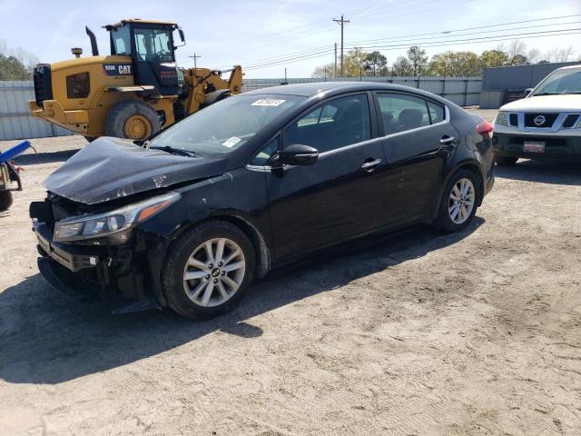 3KPFL4A79HE042903 - 2017 KIA FORTE LX BLACK photo 1