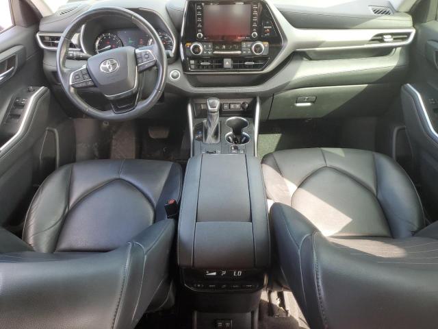 5TDHZRAH5MS524409 - 2021 TOYOTA HIGHLANDER XLE BLUE photo 8