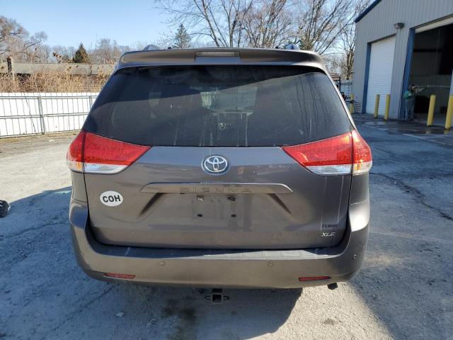 5TDYK3DC3ES524458 - 2014 TOYOTA SIENNA XLE GRAY photo 6