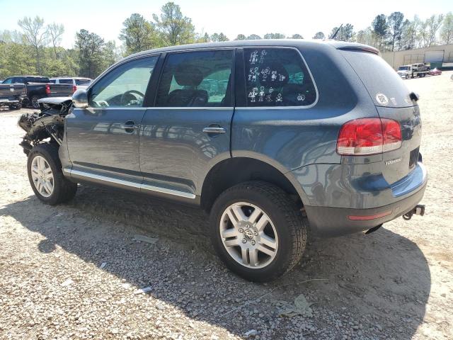 WVGMM77L06D033916 - 2006 VOLKSWAGEN TOUAREG 4.2 GRAY photo 2