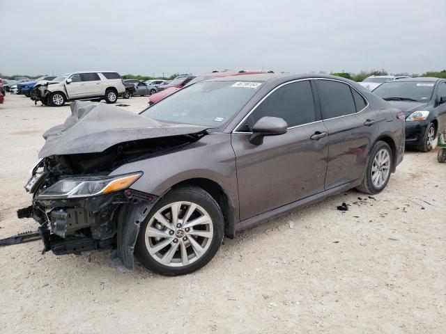 4T1C11AK4NU685230 - 2022 TOYOTA CAMRY LE GRAY photo 1