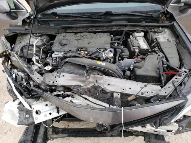4T1C11AK4NU685230 - 2022 TOYOTA CAMRY LE GRAY photo 11