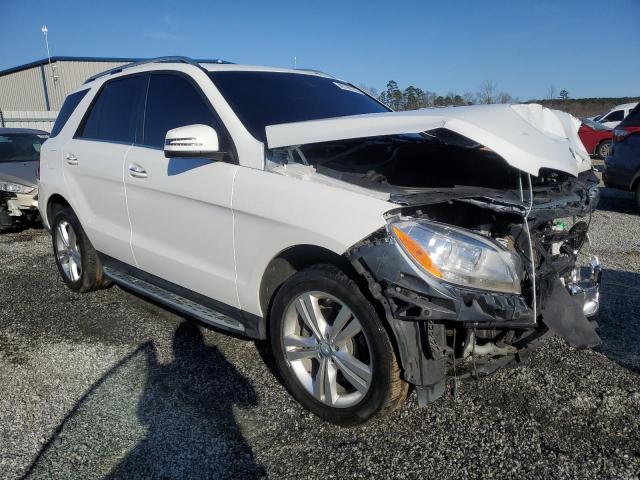 4JGDA5HB7FA546715 - 2015 MERCEDES-BENZ ML 350 4MATIC WHITE photo 4