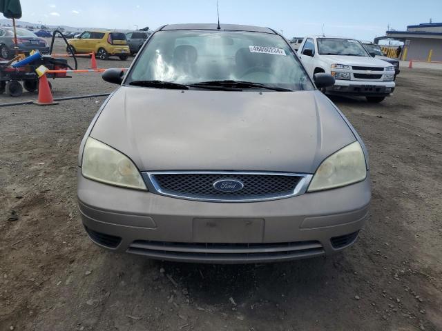 1FAFP34N85W230246 - 2005 FORD FOCUS ZX4 TAN photo 5