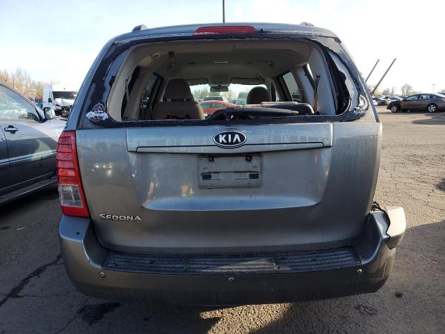 KNDMG4C79B6409837 - 2011 KIA SEDONA LX GRAY photo 6