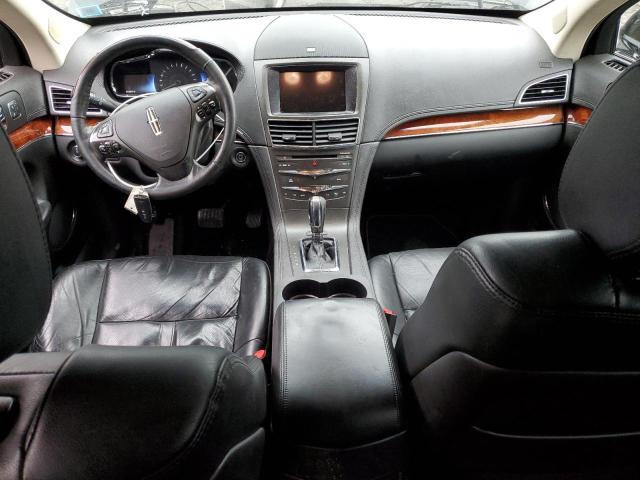 2LMHJ5AT6JBL01233 - 2018 LINCOLN MKT BLACK photo 8