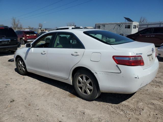 4T1BE46K57U700184 - 2007 TOYOTA CAMRY CE WHITE photo 2