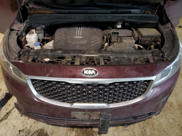 KNDMB5C14H6327586 - 2017 KIA SEDONA LX MAROON photo 12