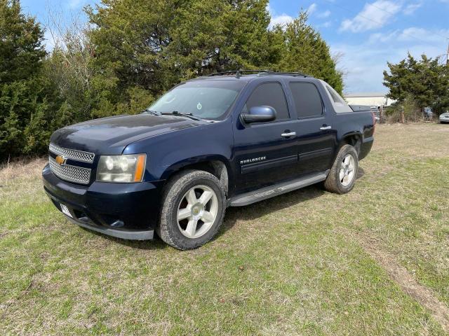 3GNMCEE04BG258722 - 2011 CHEVROLET AVALANCHE LS BLUE photo 2