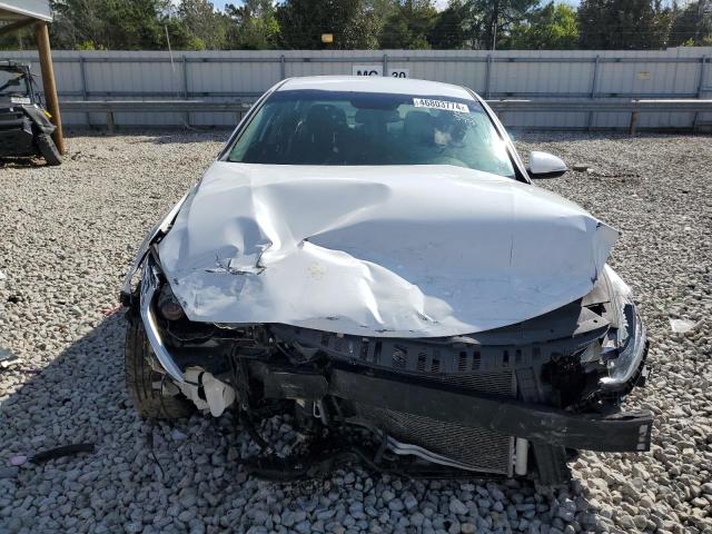 5XXGT4L33GG023431 - 2016 KIA OPTIMA LX WHITE photo 5