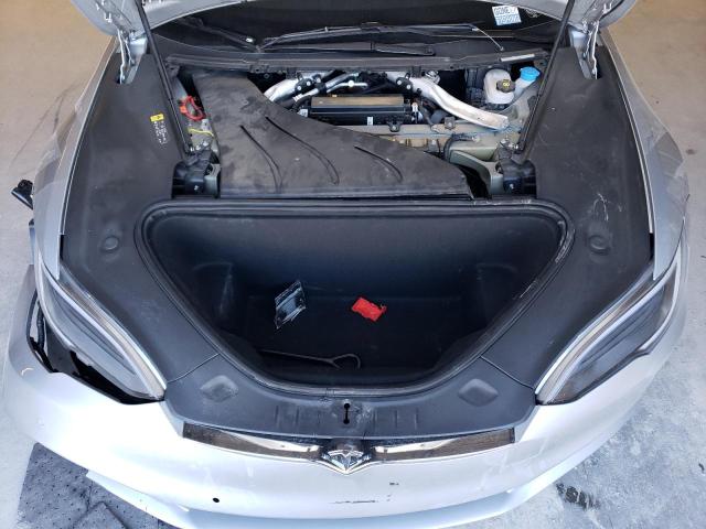 5YJSA1E23HF230439 - 2017 TESLA MODEL S 银色 照片 11