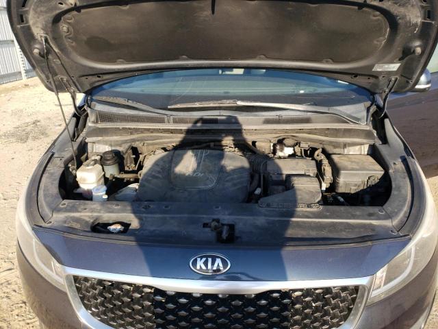 KNDMB5C14H6226886 - 2017 KIA SEDONA LX BLUE photo 12