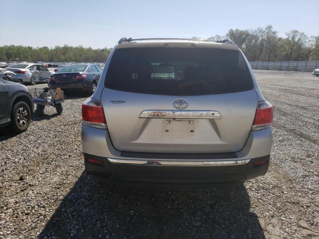 5TDZA3EH2DS040989 - 2013 TOYOTA HIGHLANDER BASE فضي صورة 6