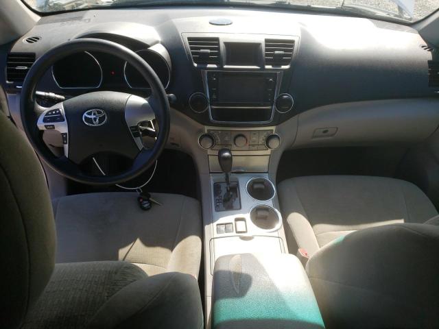 5TDZA3EH2DS040989 - 2013 TOYOTA HIGHLANDER BASE فضي صورة 8