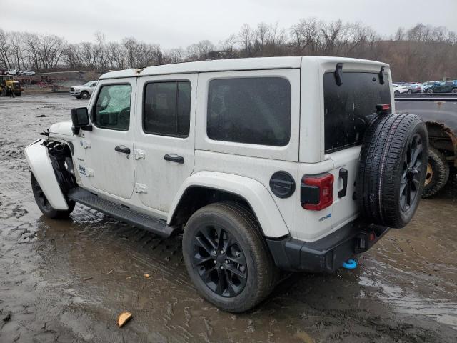 1C4JJXP69NW228331 - 2022 JEEP WRANGLER U SAHARA 4XE WHITE photo 2