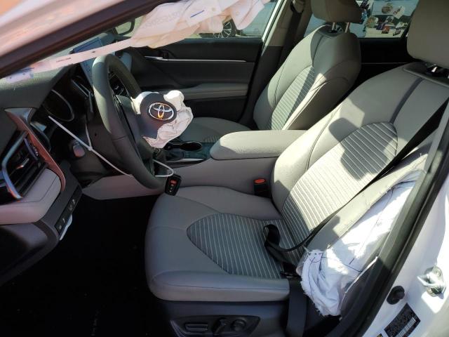 4T1T11AKXPU767482 - 2023 TOYOTA CAMRY SE NIGHT SHADE WHITE photo 7