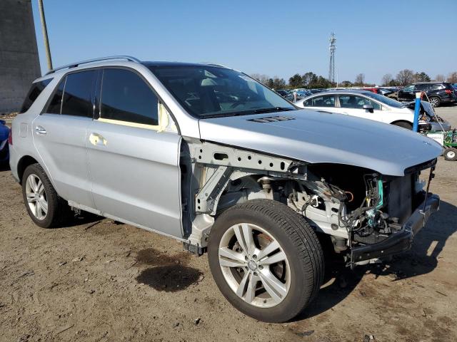 4JGDA5HB7EA331690 - 2014 MERCEDES-BENZ ML 350 4MATIC SILVER photo 4