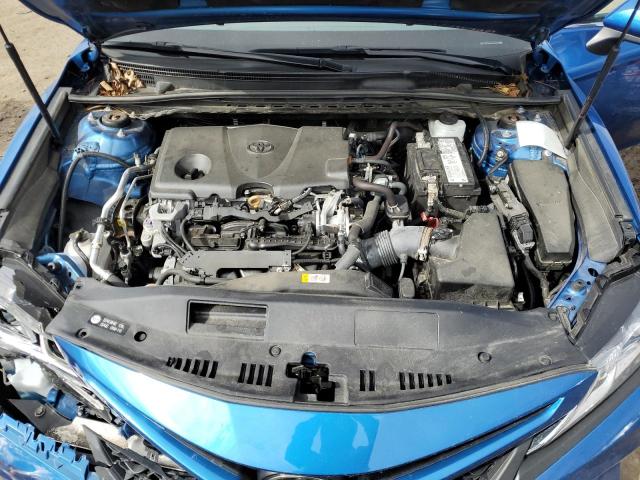 4T1G11AK0LU323989 - 2020 TOYOTA CAMRY SE BLUE photo 11