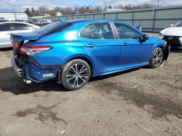 4T1G11AK0LU323989 - 2020 TOYOTA CAMRY SE BLUE photo 3