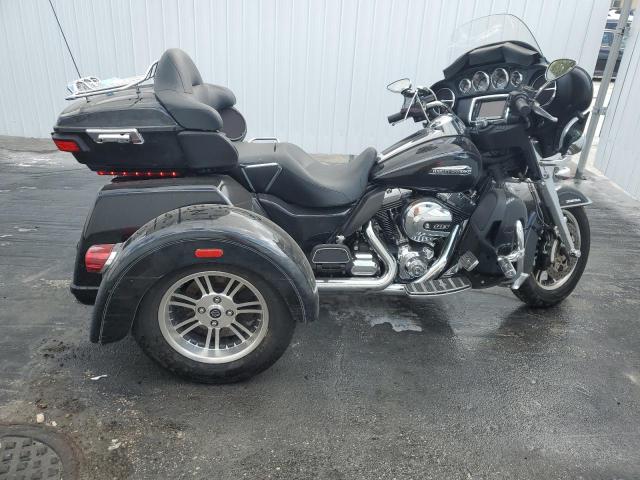 2015 HARLEY-DAVIDSON FLHTCUTG TRI GLIDE ULTRA, 